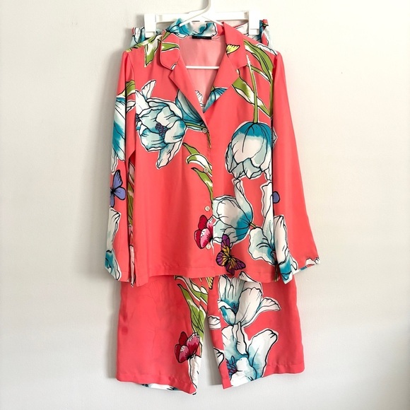 Josie Natori Orange Wild Poppy Notch Top and Bottom Satin Pajama Set Size Small - Picture 2 of 14